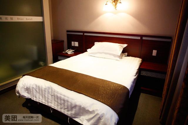 鲁商在线住宿服务 赋能商旅，智享旅程——商务与消费服务生态中的品质住宿新体验